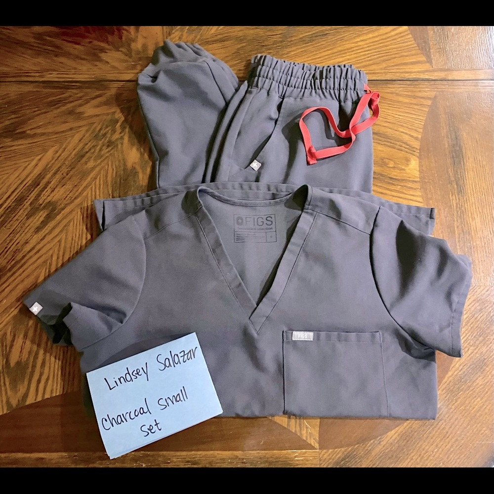 Figs Women’s Charcoal Set